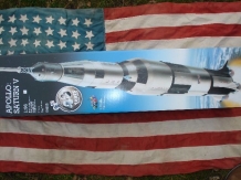 images/productimages/small/Apollo Saturn V rocket Revell 1;72 nw.voor.jpg